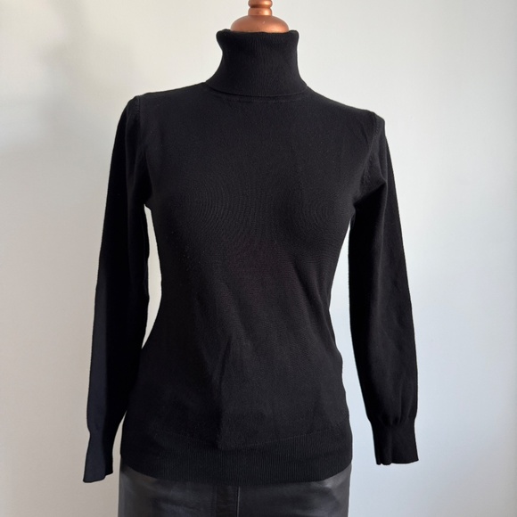 Cielo - Black Knit Turtleneck Sweater - Picture 3 of 9